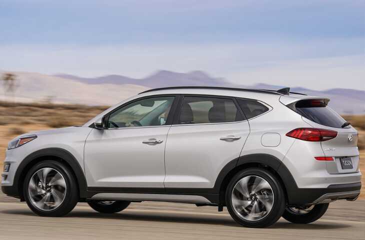 вид кузова Hyundai Tucson 2019 сбоку